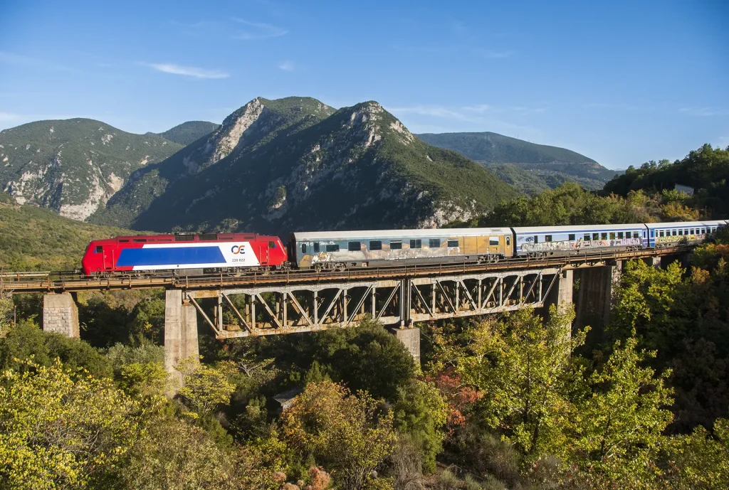 athens to meteora by train