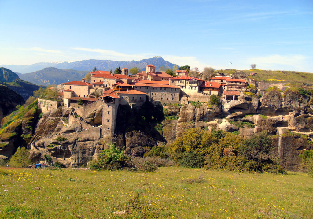 Athens to Meteora 1-day bus tour