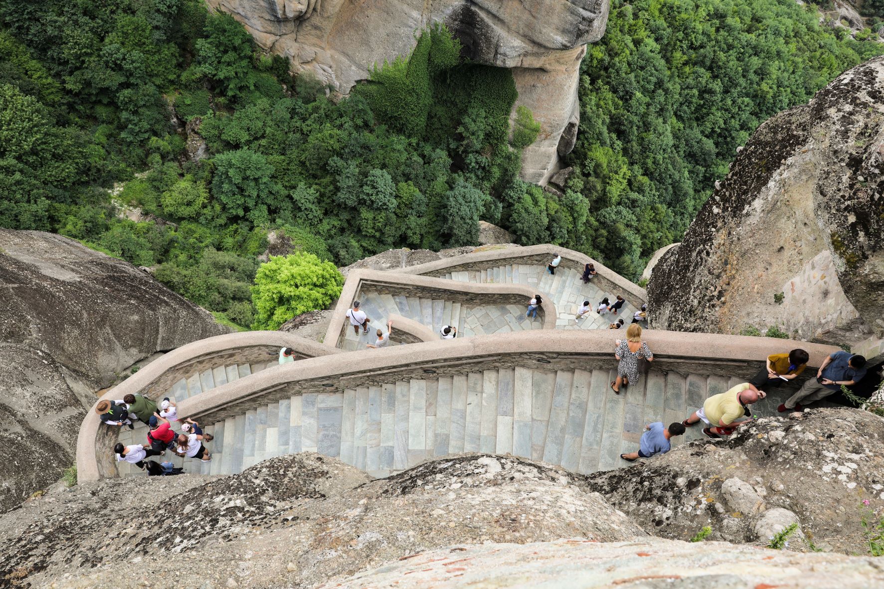 Opening hours of the Meteora monasteries