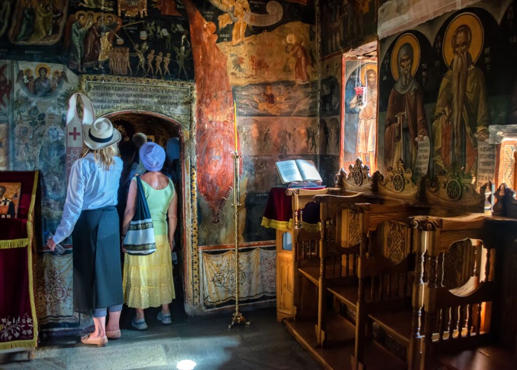Saint-Nicholaos-monastery-art