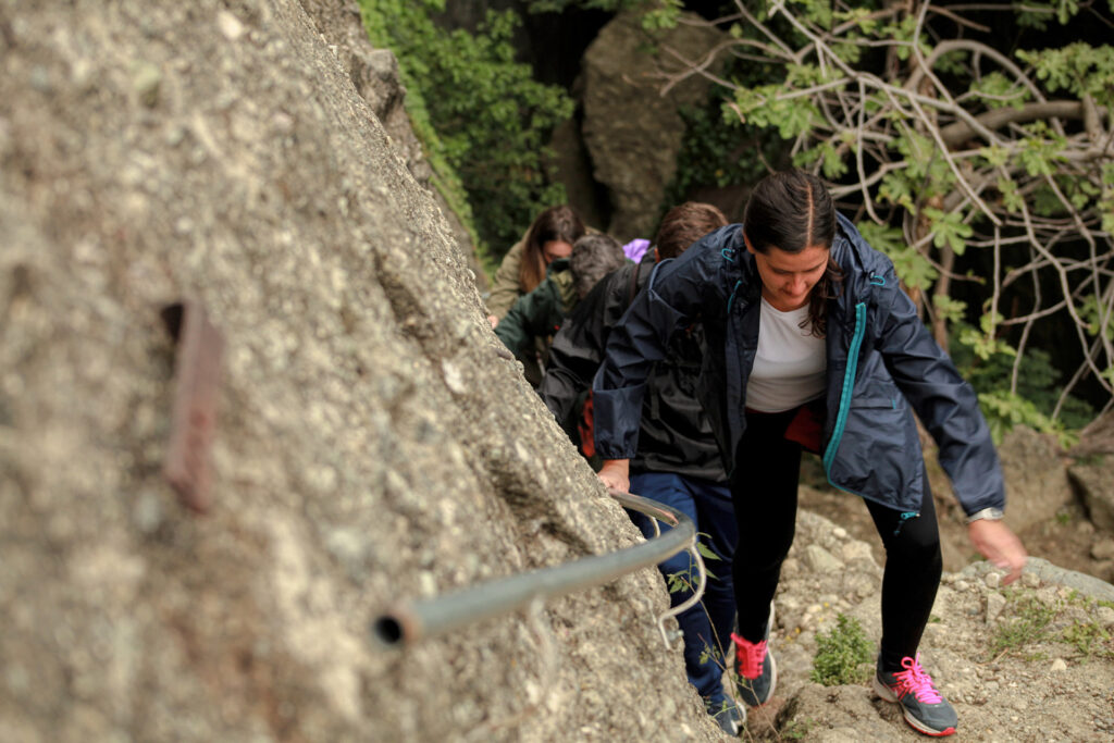 hermit-caves-hiking-tour