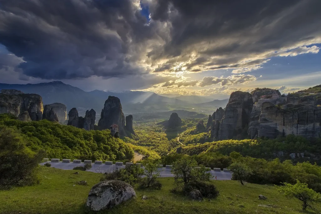 sunset-roussanou-monastery-aimilianos