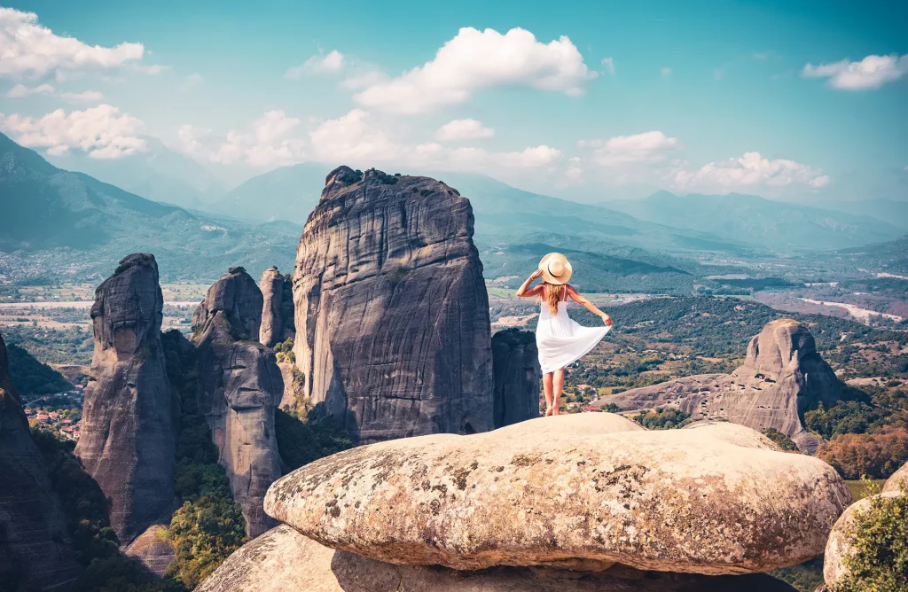 Enjoy stunning views by booking the Meteora Day Trip from Athens