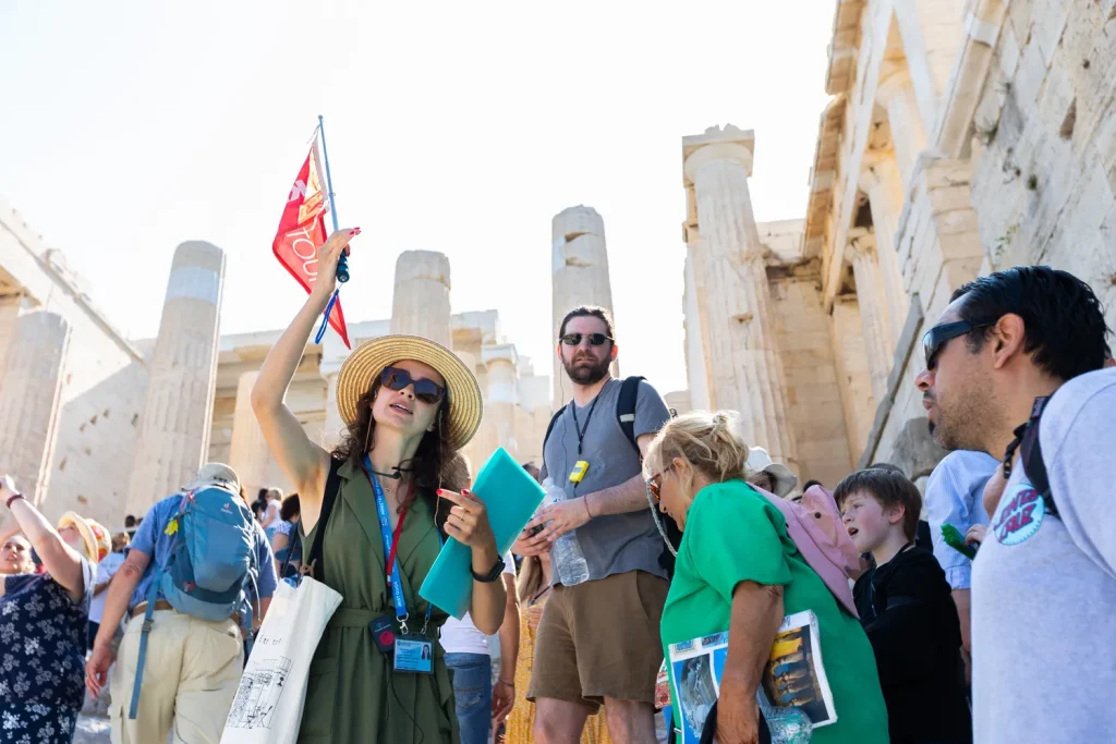 Early Morning Walking Tour: Acropolis & Acropolis Museum
