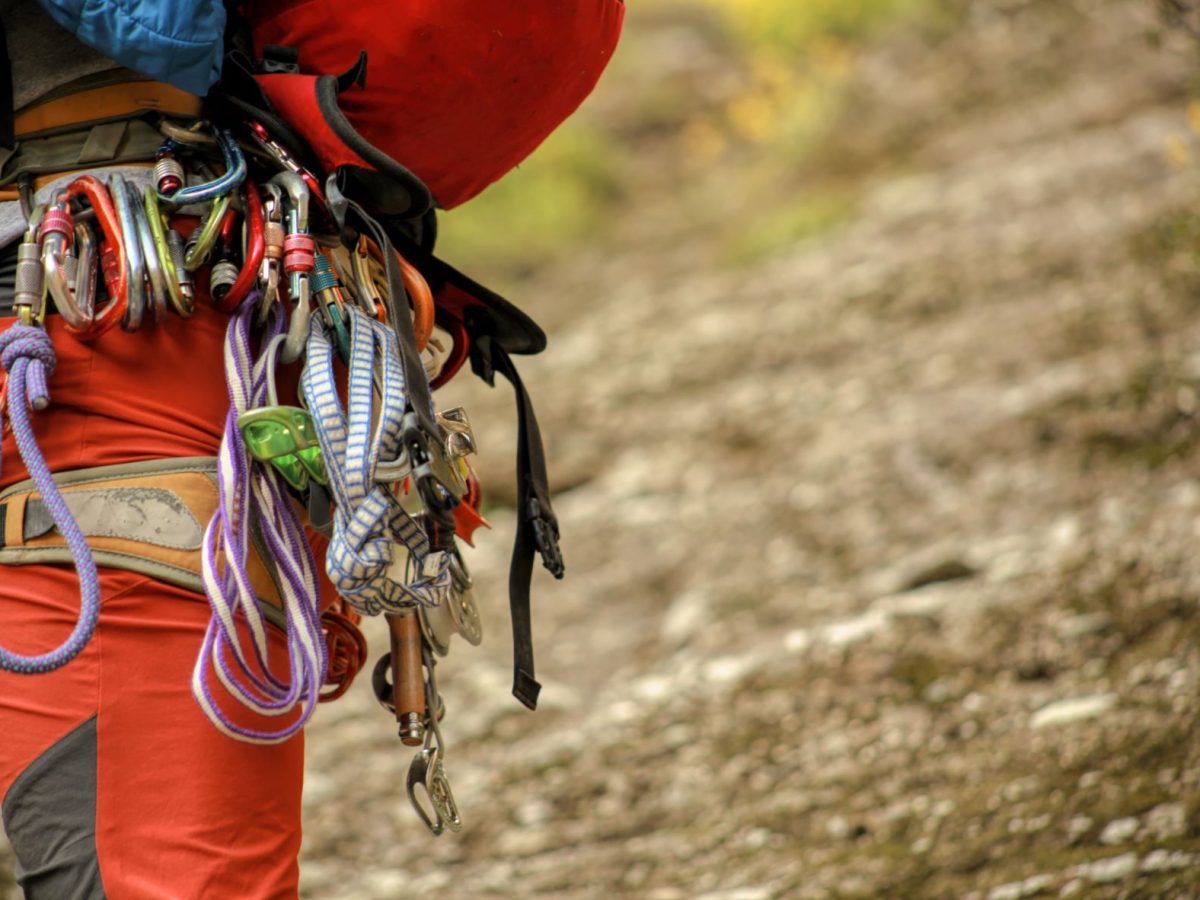 scrambling-hiking-Great-Saint