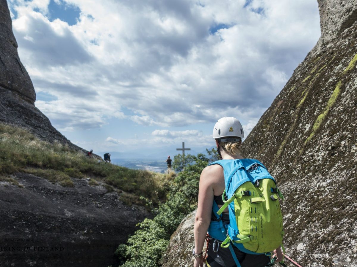 scrambling-hiking-Great-Saint
