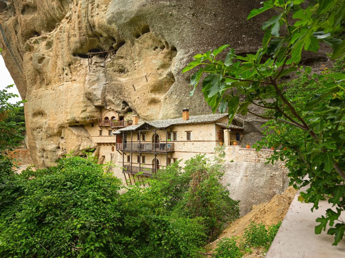 Badovas-hermit-caves