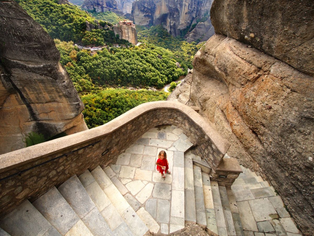 Varlaam-staircases-monasteries-tours