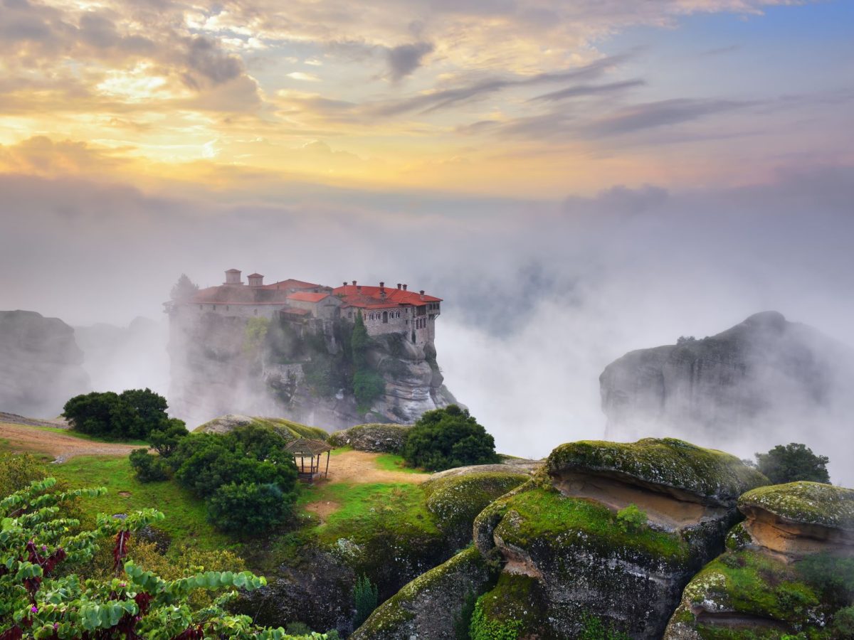 varlaam-monastery-fog