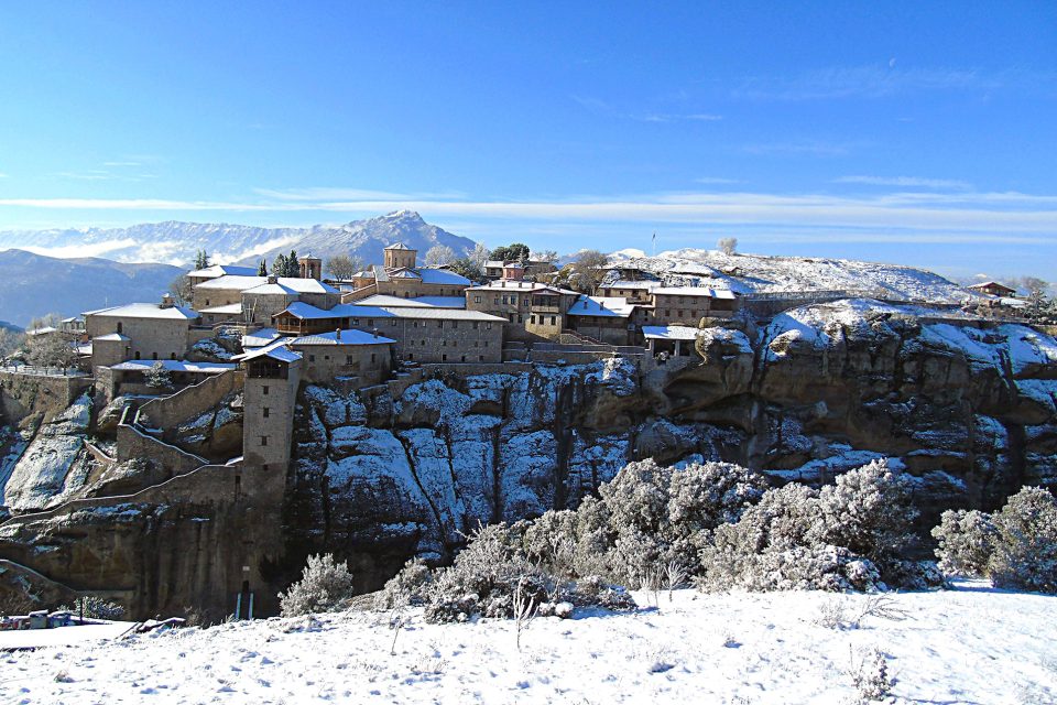 Great-Meteoro-monastery-snow
