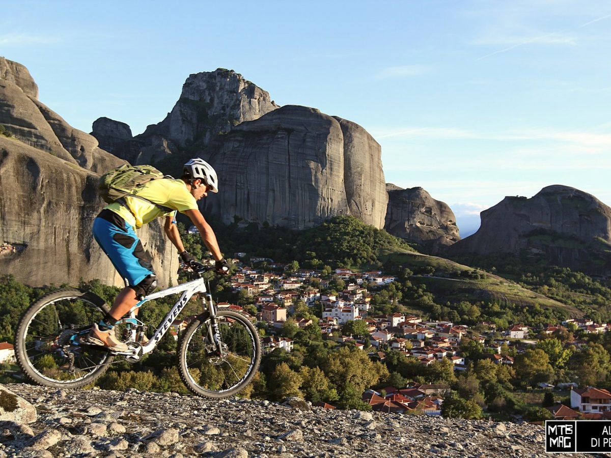 guided-mountain-bike-tour-of-meteora