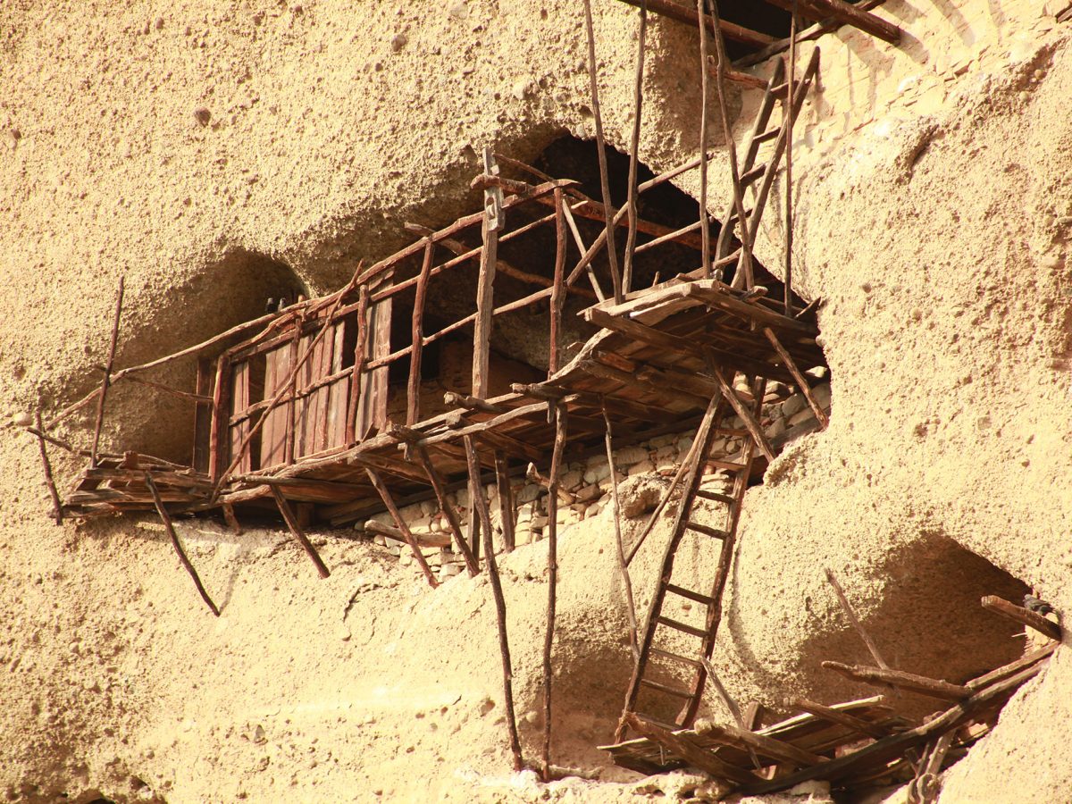 Hermit-caves-Badovas