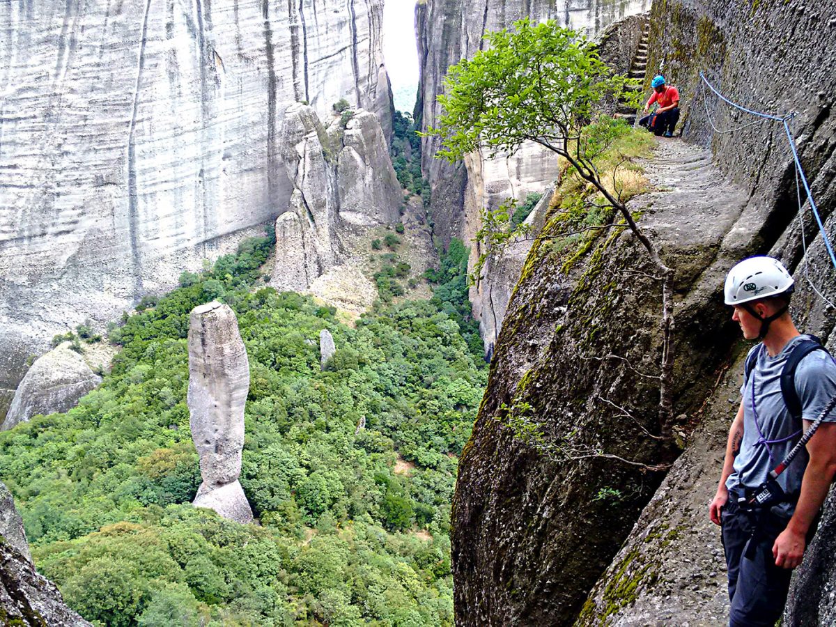 Hiking and Scramble Tour of Great Saint