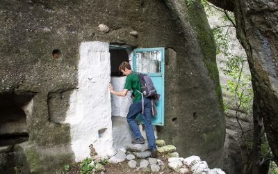 hiking-hermit-caves-holy-spirit hiking-hermit-caves-holy-spirit