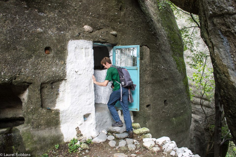 hiking-hermit-caves-holy-spirit