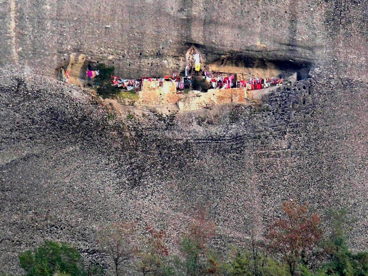 Madilas-saint-George-hermit-cave