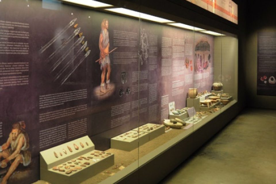 Theopetra-cave-museum