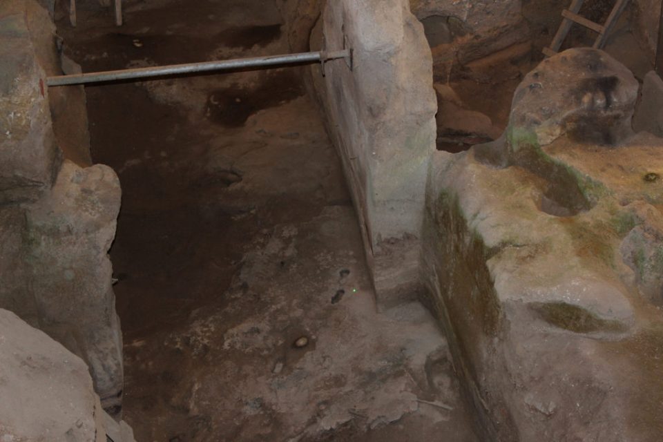 theopetra-cave-prehistoric